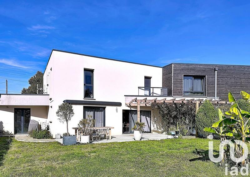 Maison - 164 m² - 7 pièces
