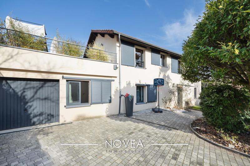 Maison - 130 m² - 5 pièces