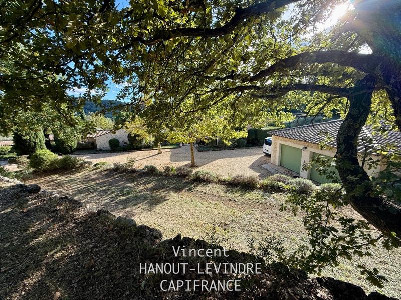 Maison - 314 m² - 11 pièces