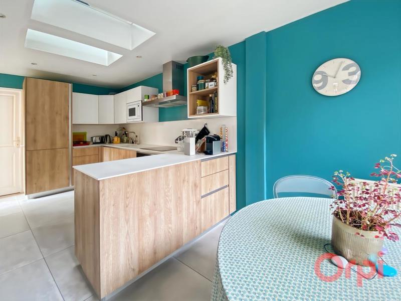 Maison - 140 m² - 7 pièces