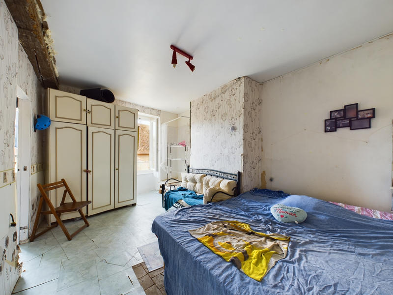 Maison - 94 m² - 4 pièces