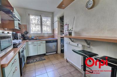 Appartement - 96 m² - 4 pièces