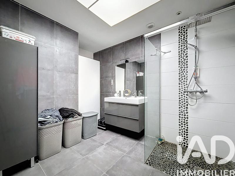 Maison - 111 m² - 5 pièces