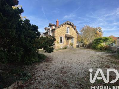 Maison - 140 m² - 7 pièces