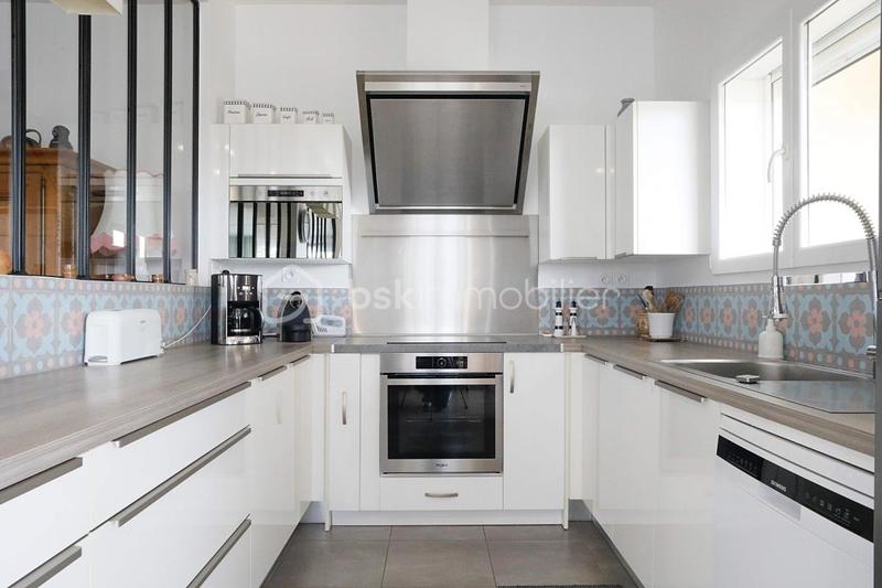 Maison - 168 m² - 7 pièces