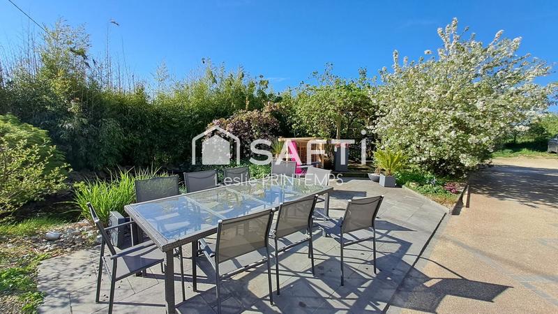 Maison - 186 m² - 7 pièces