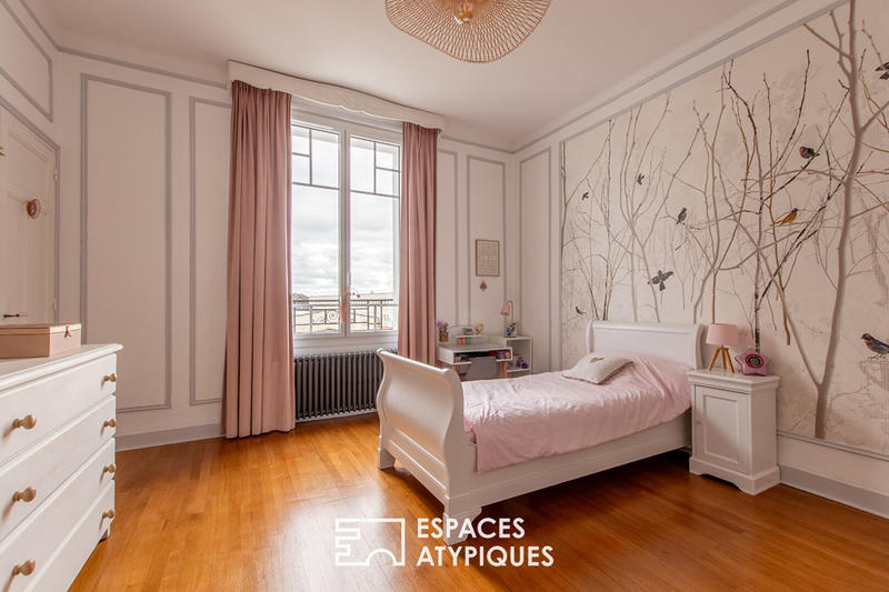 Maison - 270 m² - 9 pièces