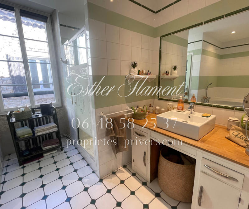 Maison - 213 m² - 6 pièces