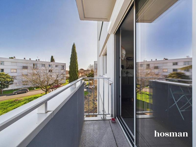 Appartement - 80 m² - 4 pièces