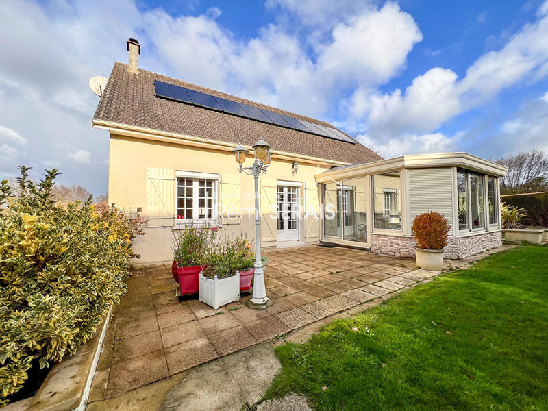 Maison - 163 m² - 5 pièces