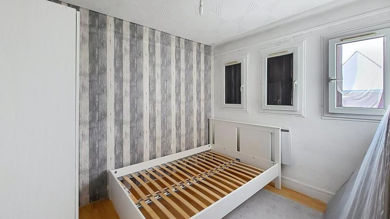 Maison - 137 m² - 8 pièces