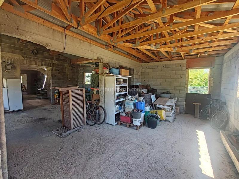 Maison - 250 m² - 5 pièces