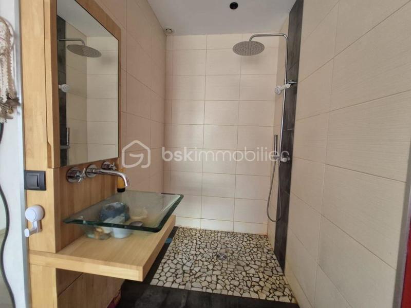 Villa - 104 m² - 4 pièces