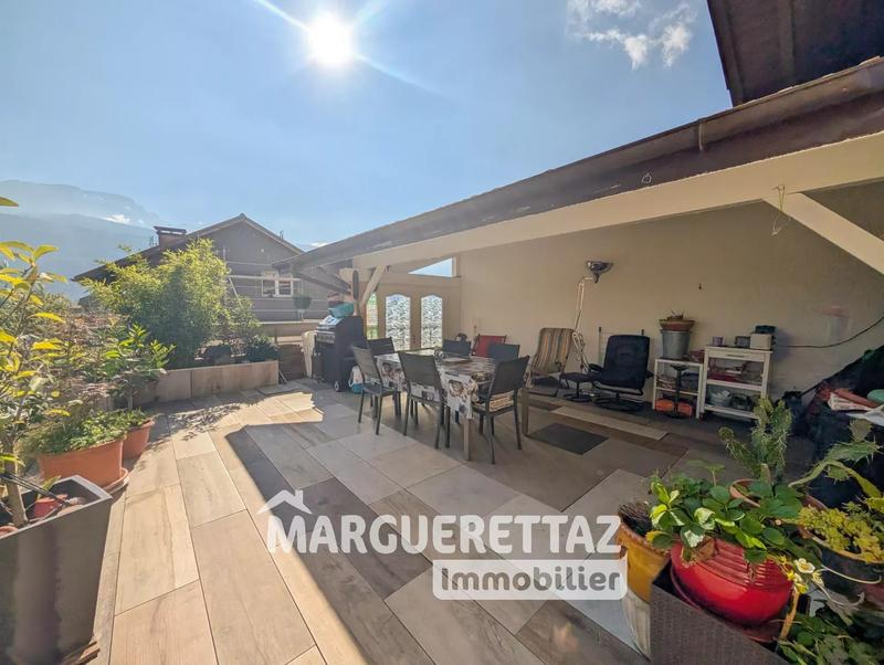 Maison jumelée - 73 m² - 4 pièces