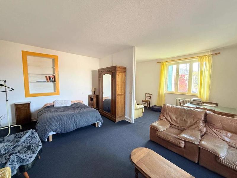 Maison - 210 m² - 8 pièces