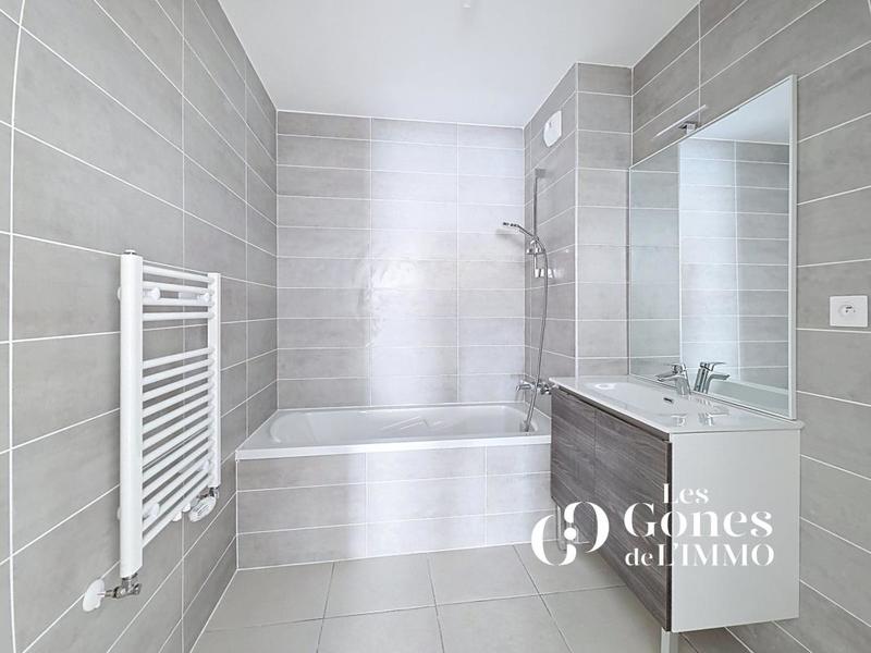 Appartement - 85 m² - 4 pièces