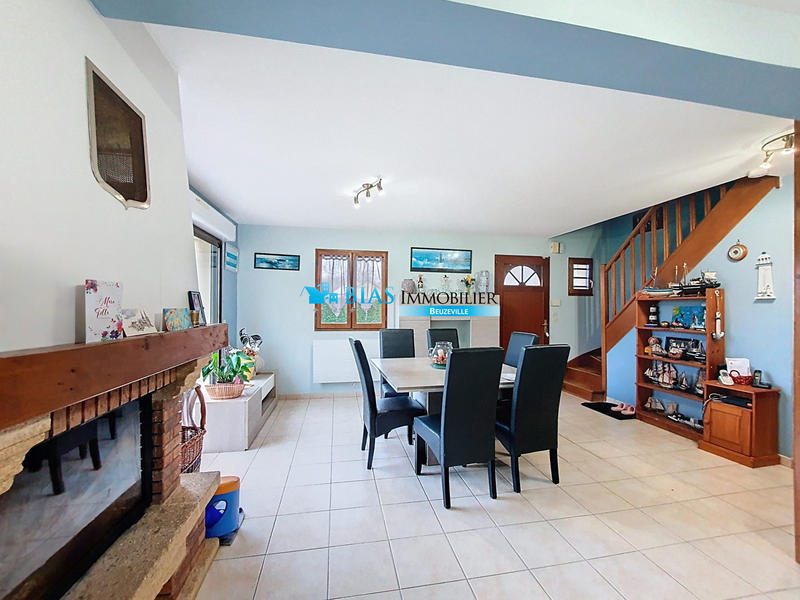 Maison traditionnelle - 95 m² - 5 pièces