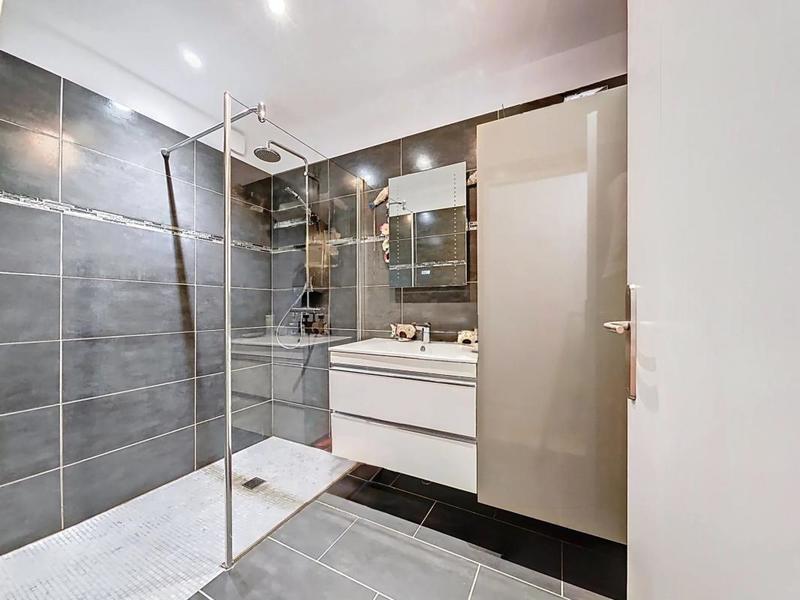 Appartement - 85 m² - 3 pièces