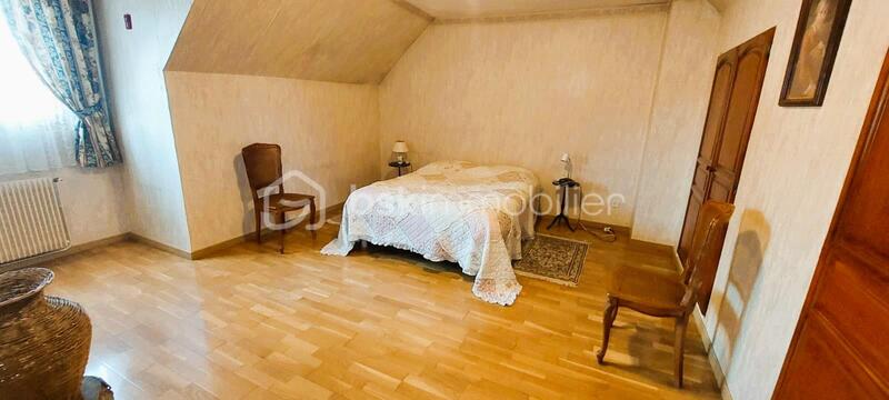 Maison - 145 m² - 7 pièces