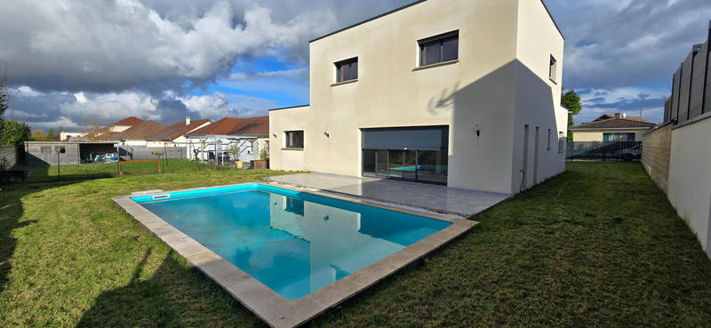 Maison - 155 m² - 6 pièces