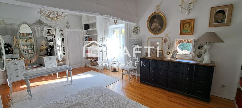 Maison - 192 m² - 6 pièces