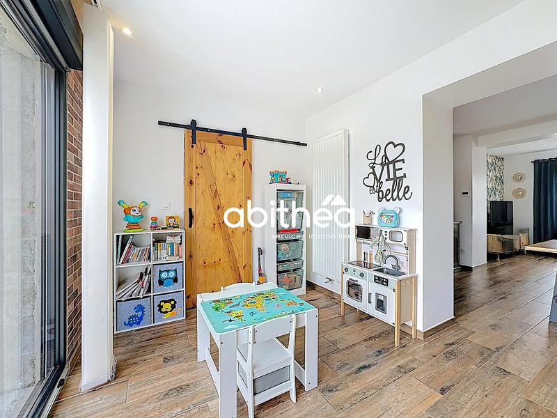 Maison - 95 m² - 4 pièces