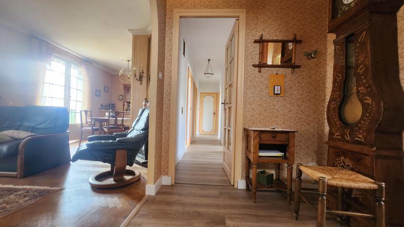 Maison - 122 m² - 7 pièces