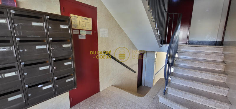 Appartement - 98 m² - 5 pièces