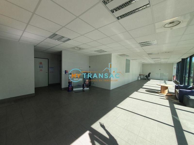 Local d'activité / Entrepôt - 1 095 m²