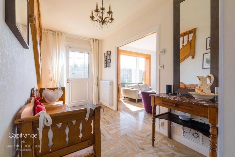 Maison - 200 m² - 8 pièces