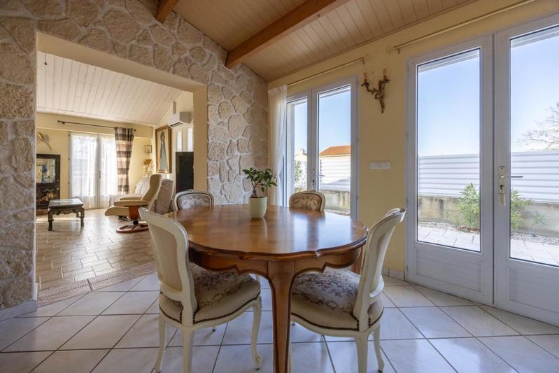 Maison - 110 m² - 7 pièces