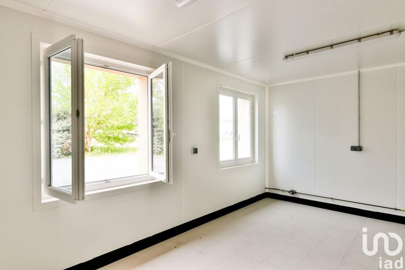 Local commercial - 147 m²