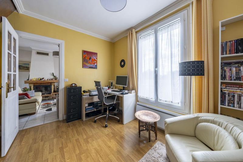 Maison - 64 m² - 5 pièces