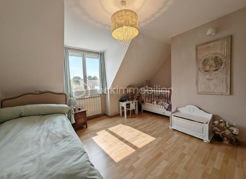 Maison traditionnelle - 150 m² - 7 pièces