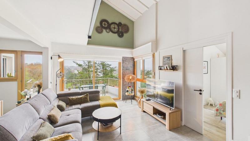 Appartement - 107 m² - 5 pièces