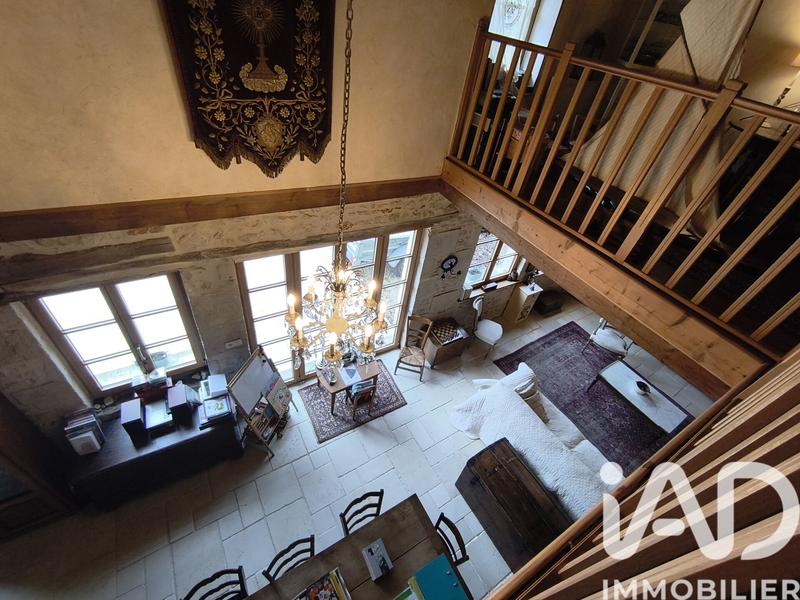 Maison - 260 m² - 10 pièces