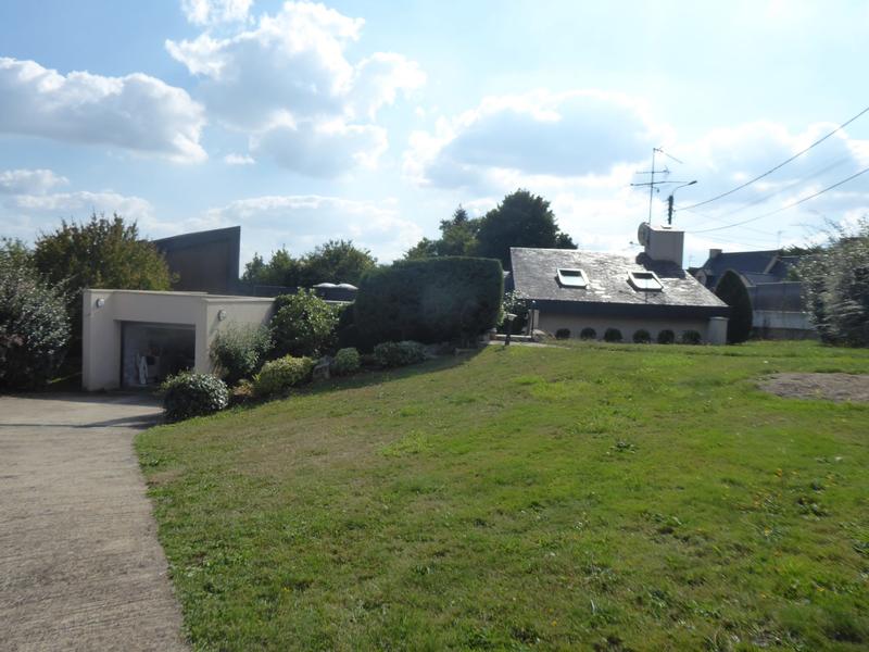 Maison - 220 m² - 9 pièces