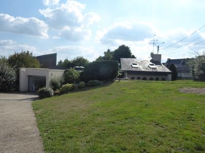 Maison - 220 m² - 9 pièces