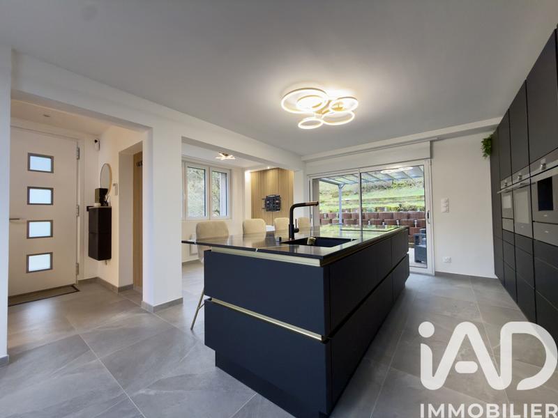 Maison - 100 m² - 5 pièces