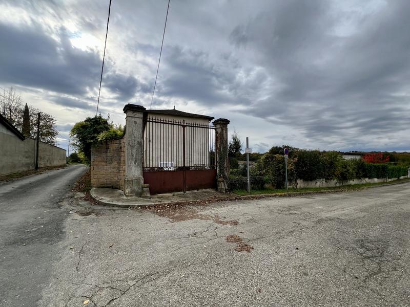 Maison - 449 m² - 6 pièces