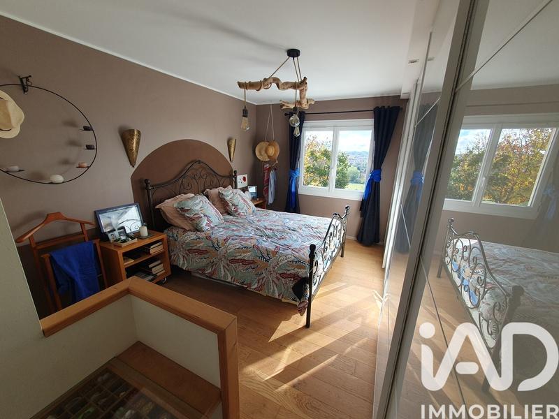 Maison - 151 m² - 6 pièces