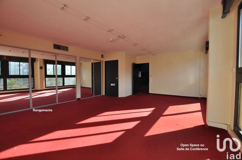 Local commercial - 115 m²