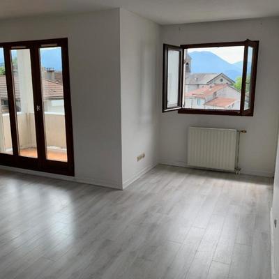 Appartement - 81 m² - 4 pièces