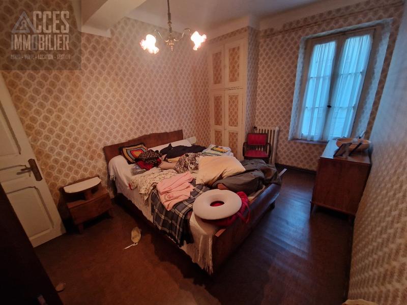 Maison de village - 232 m² - 7 pièces