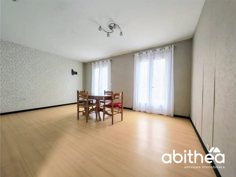 Maison - 102 m² - 5 pièces