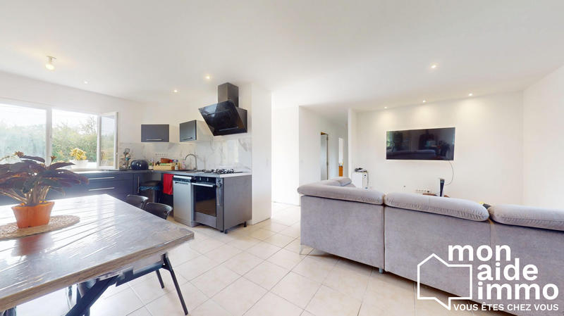 Maison - 95 m² - 4 pièces