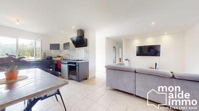 Maison - 95 m² - 4 pièces