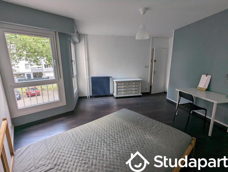 Chambre - 11 m² - 1 pièce