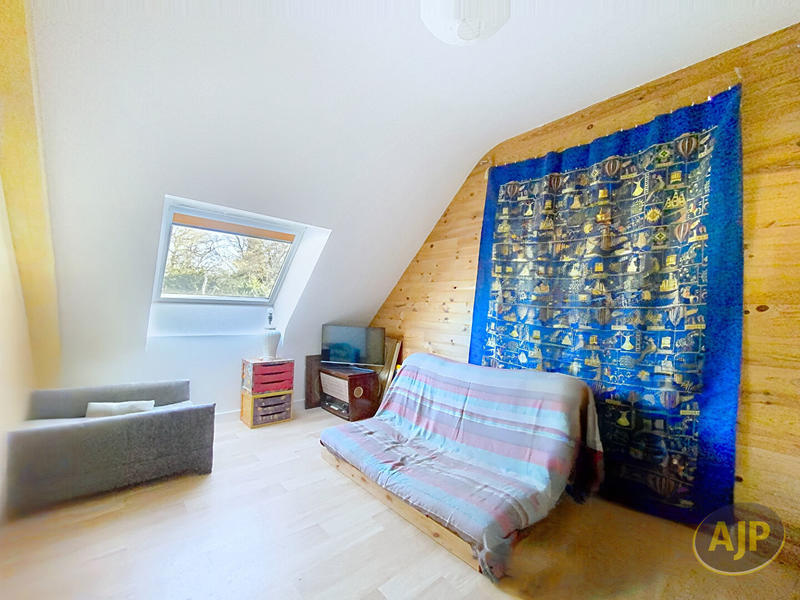 Maison - 135 m² - 6 pièces