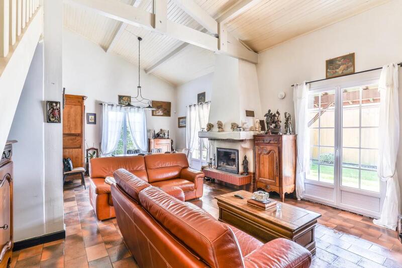 Maison - 160 m² - 8 pièces